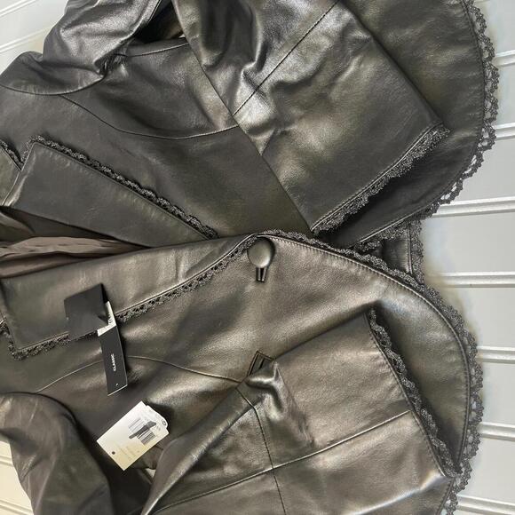 Women’s Saks Fifth Avenue Classic 100% Leather Blazer Size 4 - Picture 3 of 7